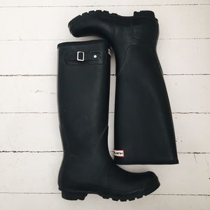 Original Tall Navy Hunter Boots Barely Worn